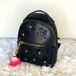 Small Daisy Backpack